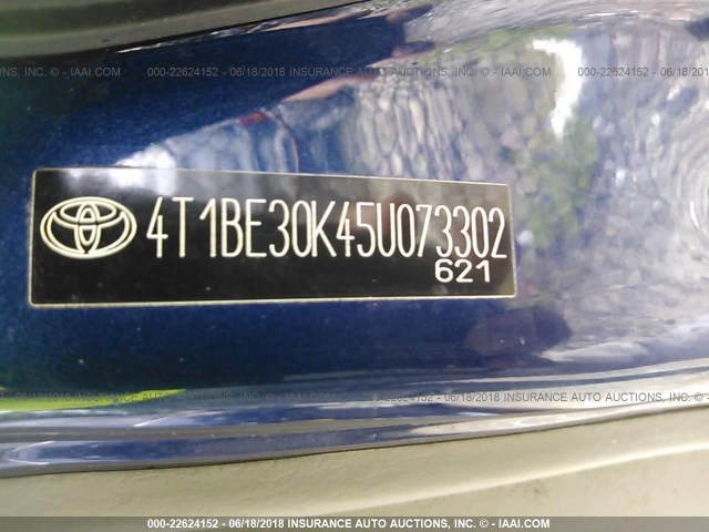 4T1BE30K45U073302 - 2005 TOYOTA CAMRY LE/XLE/SE ლურჯი ფოტო 9