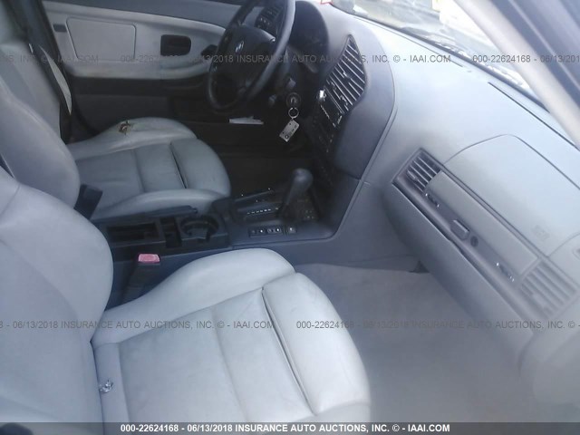 WBACD4326WAV65830 - 1998 BMW 328 I AUTOMATIC WHITE photo 5