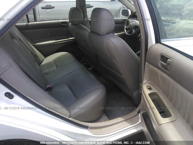 4T1BF32K82U026666 - 2002 TOYOTA CAMRY LE/XLE/SE 白色 照片 8