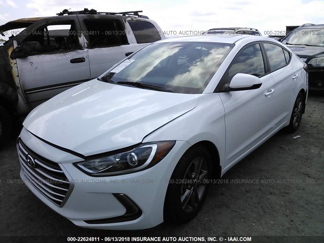 5NPD84LF6JH214772 - 2018 HYUNDAI ELANTRA SEL/VALUE/LIMITED WHITE photo 2