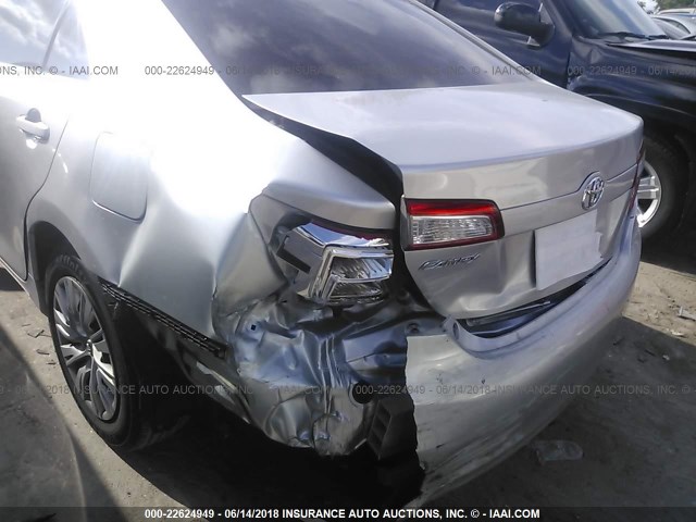 4T1BF1FK0CU195158 - 2012 TOYOTA CAMRY SE/LE/XLE SILVER photo 6