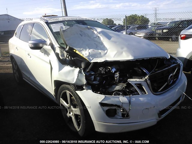 YV4902DZ5B2184576 - 2011 VOLVO XC60 T6 WHITE photo 1