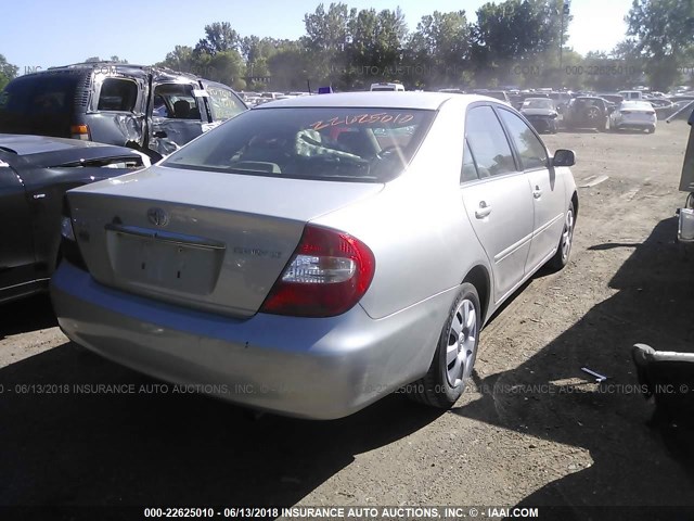 4T1BE32K94U370030 - 2004 TOYOTA CAMRY LE/XLE/SE SILVER photo 4