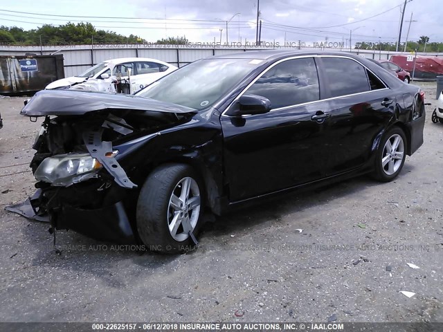 4T1BF1FK4CU522158 - 2012 TOYOTA CAMRY SE/LE/XLE 黑色 照片 2