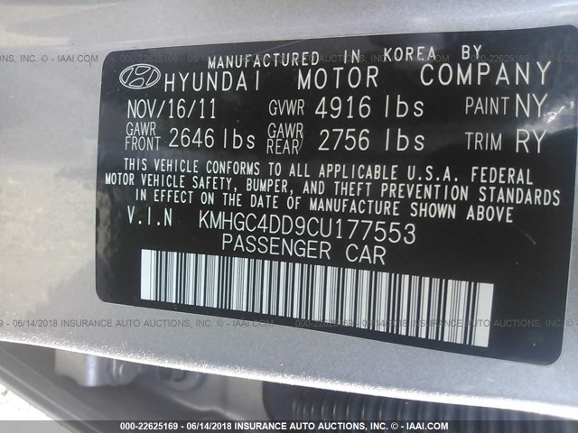 KMHGC4DD9CU177553 - 2012 HYUNDAI GENESIS 3.8L SILVER photo 9