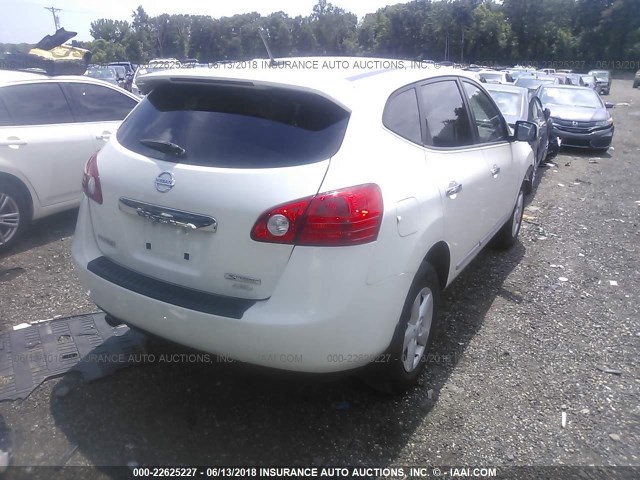 JN8AS5MV8DW113140 - 2013 NISSAN ROGUE S/SV WHITE photo 4