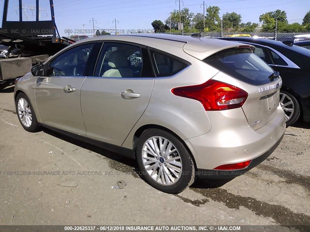 1FADP3N25HL320410 - 2017 FORD FOCUS TITANIUM BEIGE photo 3