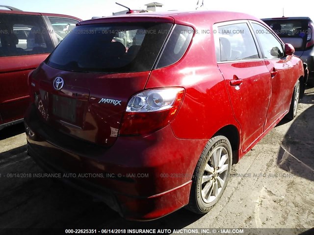 2T1KU4EE0AC340927 - 2010 TOYOTA COROLLA MATRIX  RED photo 4