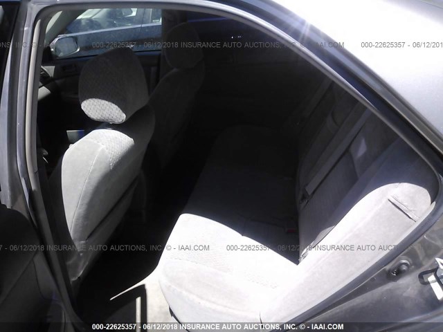 4T1BF32K52U522363 - 2002 TOYOTA CAMRY LE/XLE/SE ფერფლისფერი ფოტო 8