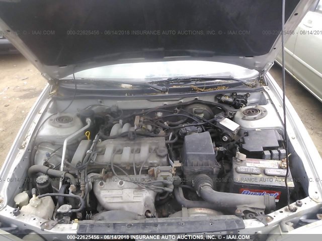 1YVGF22CX25282468 - 2002 MAZDA 626 LX SILVER photo 10