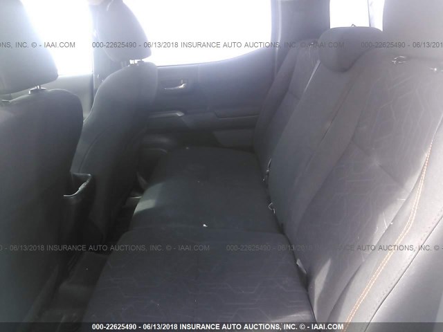 5TFCZ5AN7HX060645 - 2017 TOYOTA TACOMA DBL CAB/SR/TRDSPT/OR/PRO თეთრი ფოტო 8