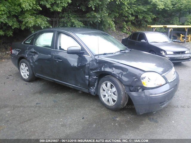 1FAHP24197G144750 - 2007 FORD FIVE HUNDRED SEL GRAY photo 1