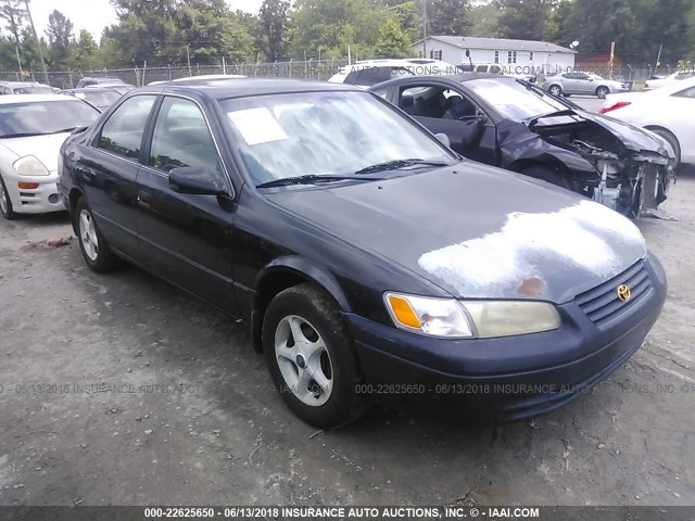 4T1BG22K7WU218416 - 1998 TOYOTA CAMRY CE/LE/XLE 黑色 照片 1