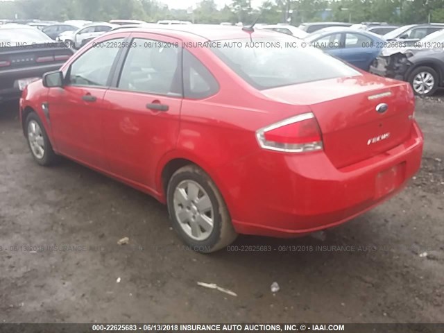 1FAHP35N28W299350 - 2008 FORD FOCUS SE/SEL/SES RED photo 3