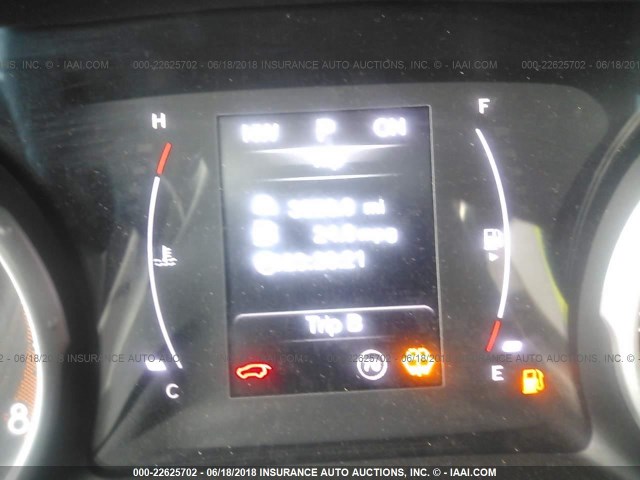 3C4NJDBB8JT314086 - 2018 JEEP COMPASS LATITUDE 黑色 照片 7