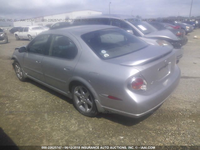 JN1DA31A83T435278 - 2003 NISSAN MAXIMA GLE/SE SILVER photo 3