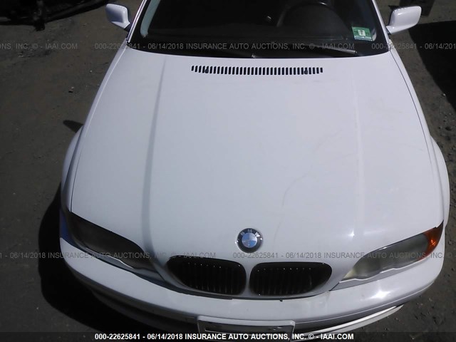 WBABN53422PH01820 - 2002 BMW 330 CI WHITE photo 6