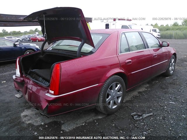 1G6KD57Y36U239438 - 2006 CADILLAC DTS MAROON photo 4