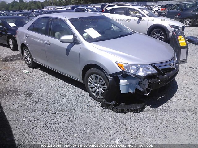 4T1BF1FK3EU361028 - 2014 TOYOTA CAMRY L/SE/LE/XLE ვერცხლისფერი ფოტო 1