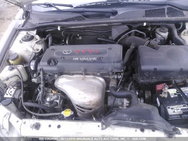 4T1BE30K52U108196 - 2002 TOYOTA CAMRY LE/XLE/SE თეთრი ფოტო 10