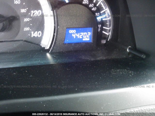 4T1BF1FK9EU817596 - 2014 TOYOTA CAMRY L/SE/LE/XLE 灰色 照片 7