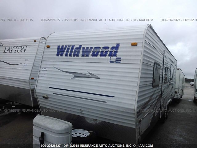 4X4TWDD278A242167 - 2008 FOREST RIVER WILDWOOD  WHITE photo 2