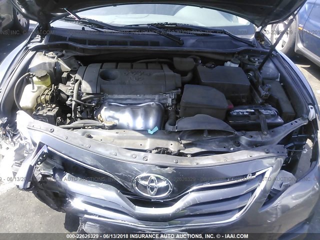 4T1BF3EK7BU153808 - 2011 TOYOTA CAMRY SE/LE/XLE GRAY photo 10