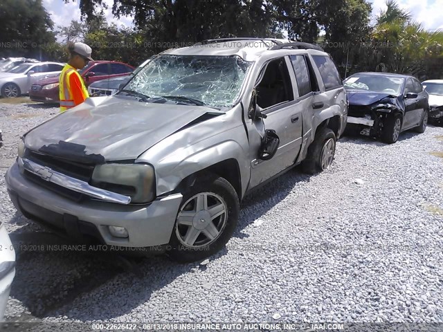 1GNDS13SX32404521 - 2003 CHEVROLET TRAILBLAZER  GRAY photo 2