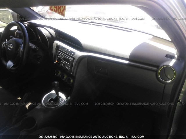 JTKJF5C72D3051683 - 2013 TOYOTA SCION TC 灰色 照片 5