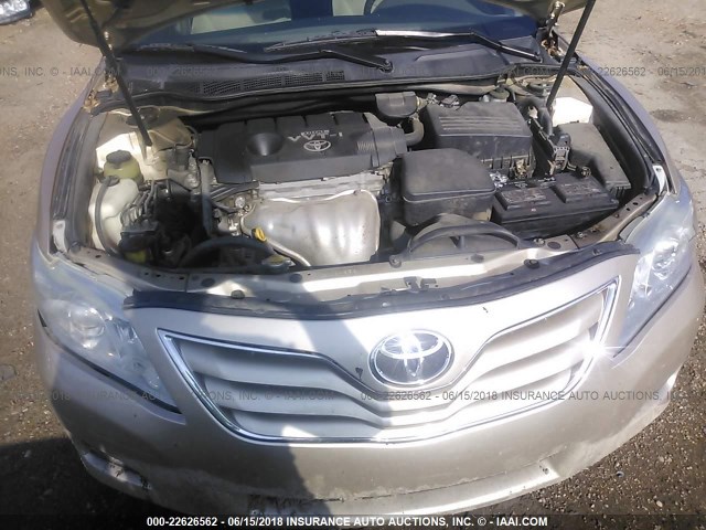 4T1BF3EK8AU060035 - 2010 TOYOTA CAMRY SE/LE/XLE GOLD photo 10