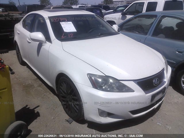 JTHBE262665011867 - 2006 LEXUS IS 350 WHITE photo 1