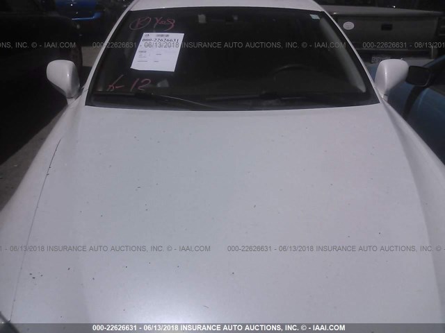 JTHBE262665011867 - 2006 LEXUS IS 350 WHITE photo 6