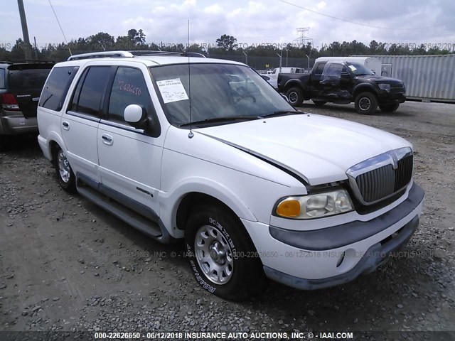 5LMRU27A3XLJ25615 - 1999 LINCOLN NAVIGATOR WHITE photo 1