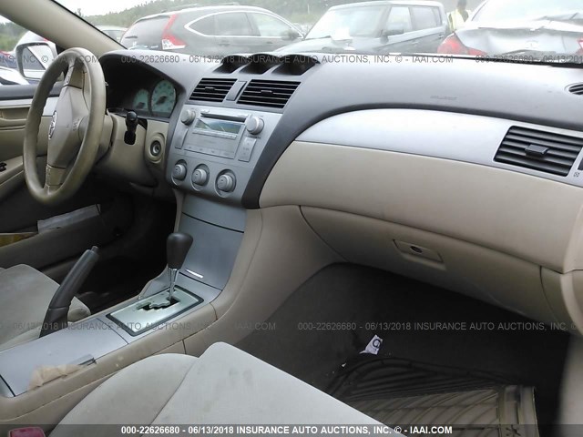 4T1CA38P54U038315 - 2004 TOYOTA CAMRY SOLARA SE/SLE GOLD photo 5