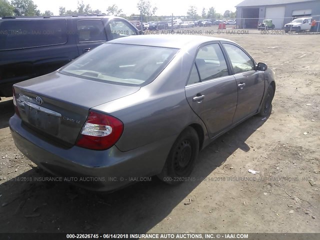 4T1BE32K33U660259 - 2003 TOYOTA CAMRY LE/XLE/SE 灰色 照片 4