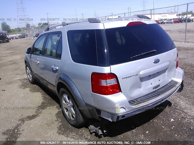 1FMZK02145GA45377 - 2005 FORD FREESTYLE SEL SILVER photo 3