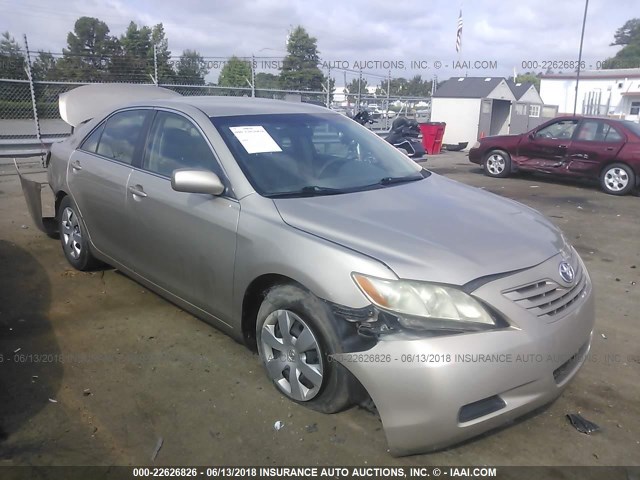 4T1BE46K57U119638 - 2007 TOYOTA CAMRY NEW GENERAT CE/LE/XLE/SE GOLD photo 1