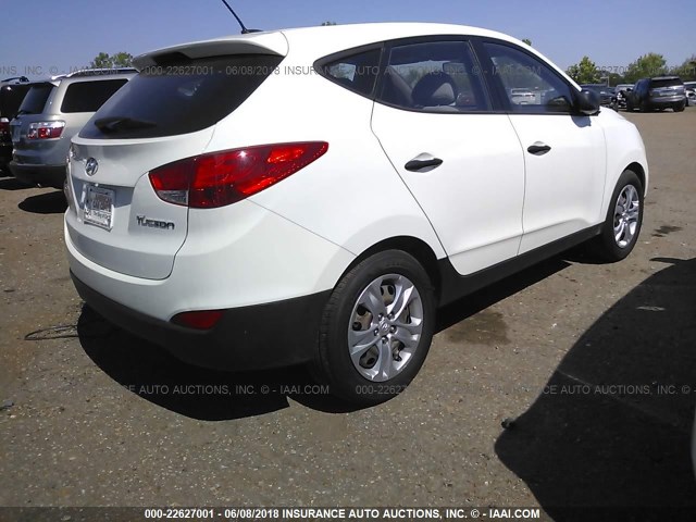 KM8JT3AB3BU199064 - 2011 HYUNDAI TUCSON GL/GLS WHITE photo 4