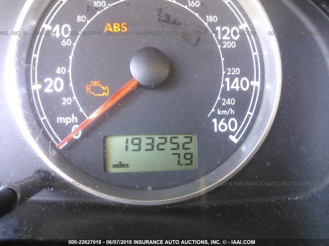 WVWRH63B11P299507 - 2001 VOLKSWAGEN PASSAT GLX 灰色 照片 7