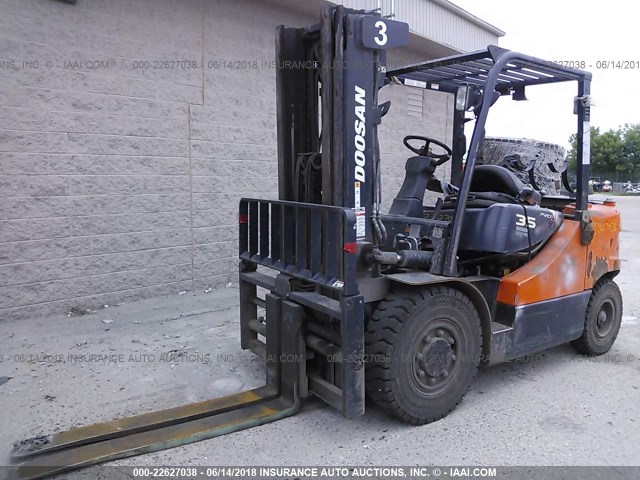 000FGB01129001158 - 2014 DOOSAN G35S-5  ORANGE photo 2