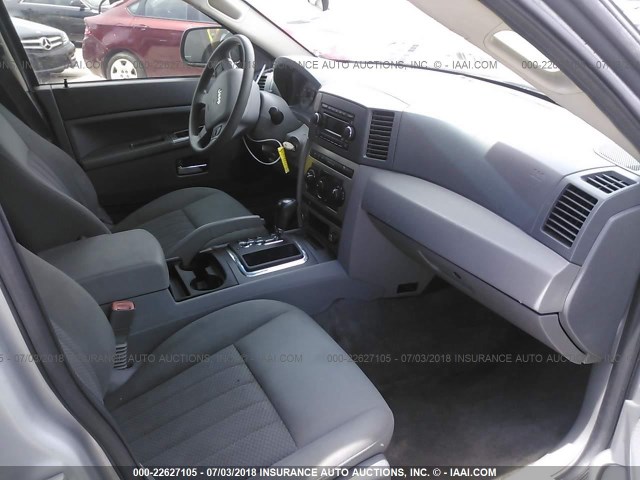 1J4GS48K66C205491 - 2006 JEEP GRAND CHEROKEE LAREDO/COLUMBIA/FREEDOM 银色 照片 5