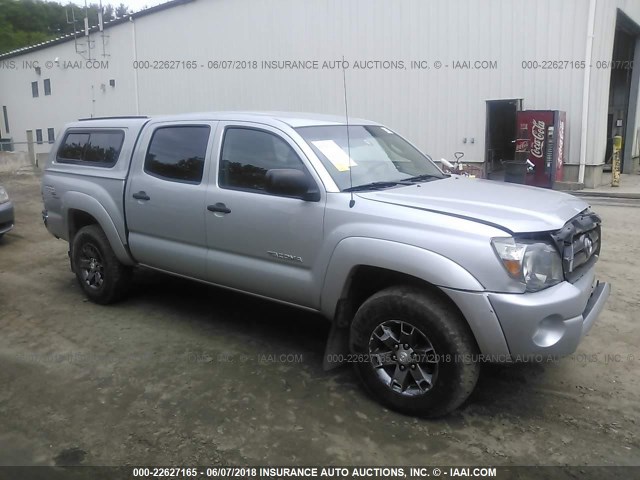 3TMLU4EN5AM047102 - 2010 TOYOTA TACOMA DOUBLE CAB ვერცხლისფერი ფოტო 1