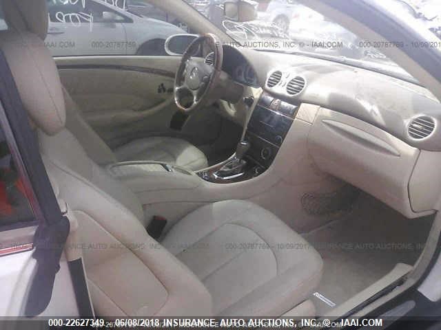 WDBTK75H76F181245 - 2006 MERCEDES-BENZ CLK 500 WHITE photo 5