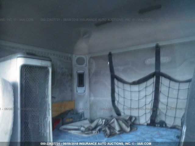 1FUJA6AV34LM32366 - 2004 FREIGHTLINER CONVENTIONAL COLUMBIA WHITE photo 7