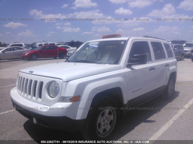 1C4NJPBAXFD335754 - 2015 JEEP PATRIOT SPORT WHITE photo 2