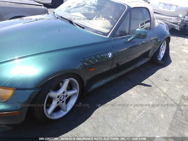 4USCJ3328WLC12125 - 1998 BMW Z3 2.8 GREEN photo 6