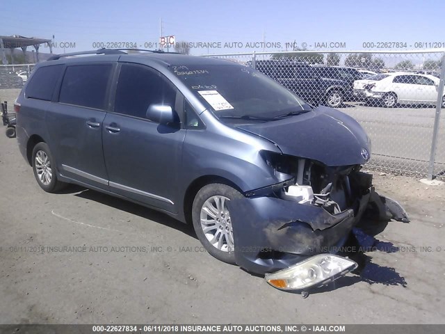 5TDYK3DC2FS617456 - 2015 TOYOTA SIENNA XLE/LIMITED BLUE photo 1