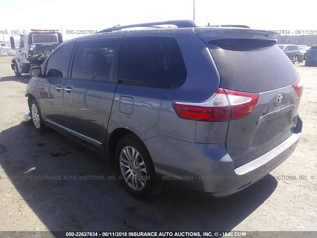 5TDYK3DC2FS617456 - 2015 TOYOTA SIENNA XLE/LIMITED BLUE photo 3