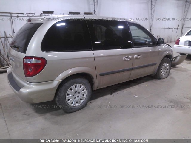 1C4GP45R05B431572 - 2005 CHRYSLER TOWN & COUNTRY  TAN photo 4