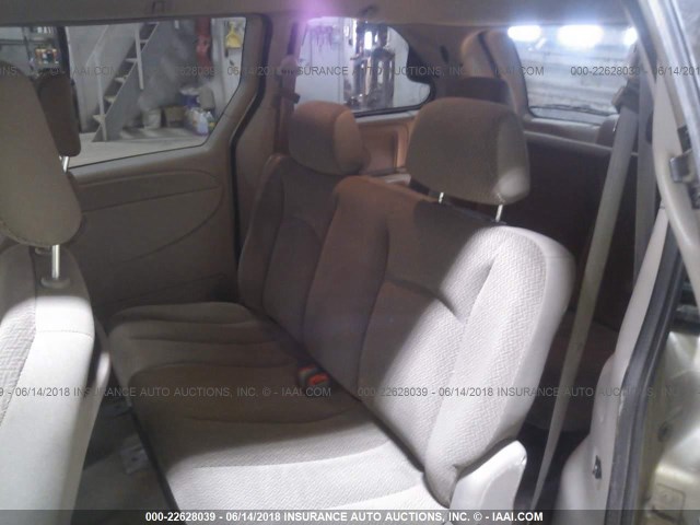 1C4GP45R05B431572 - 2005 CHRYSLER TOWN & COUNTRY  TAN photo 8